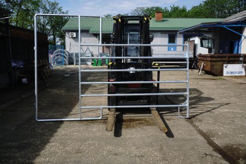 Szarvasmarha folyosó kezdő karám, karámelem, hosszúság: 3050 mm magasság: 2200 mm, tüzihorganyzott