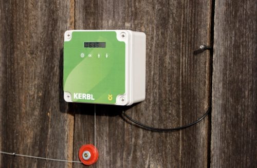 Automata baromfi ajtó csúszóajtóval 300x400 mm