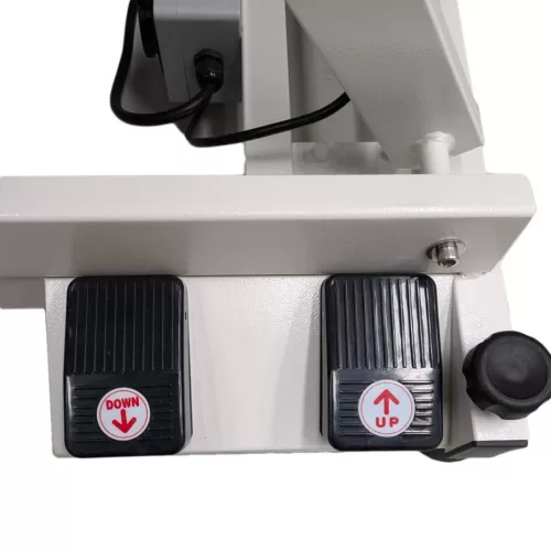 GogiPet Diamond kutyakozmetikai asztal világított asztallappal, teljes felszereltséggel